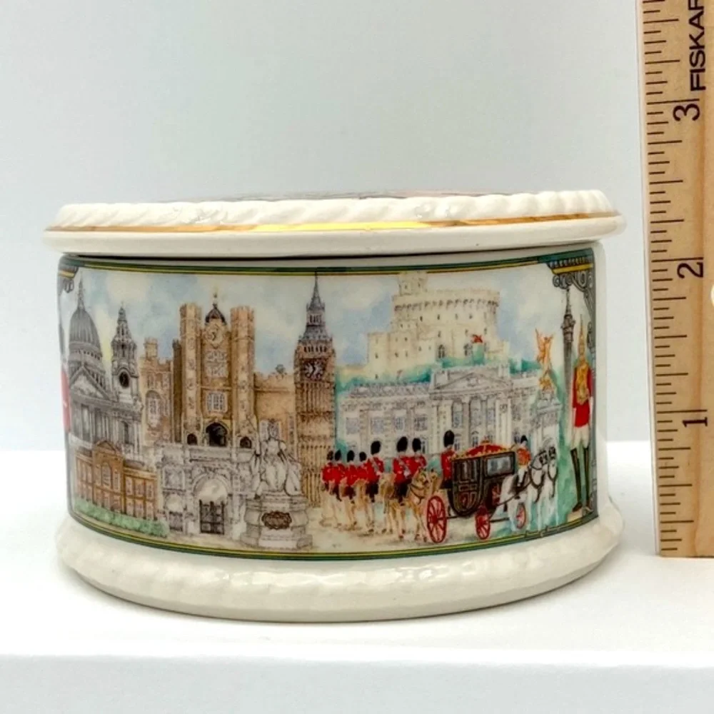 James Sadler Round Porcelain Lidded Trinket Box Horseguards